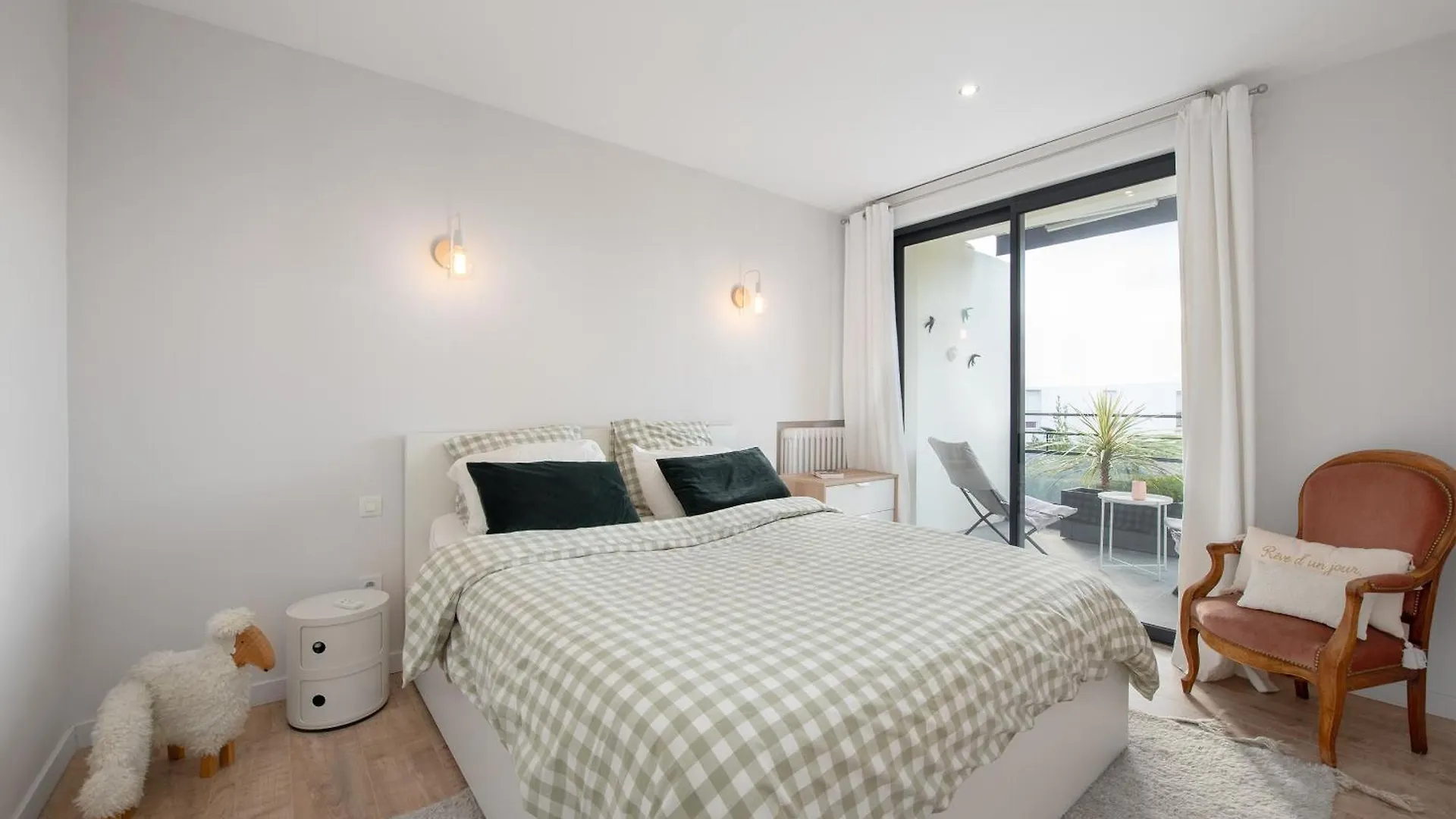 T3 Paisible 85M2 - Terrasse - Parking - Cugnaux Prox Toulouse Appartement